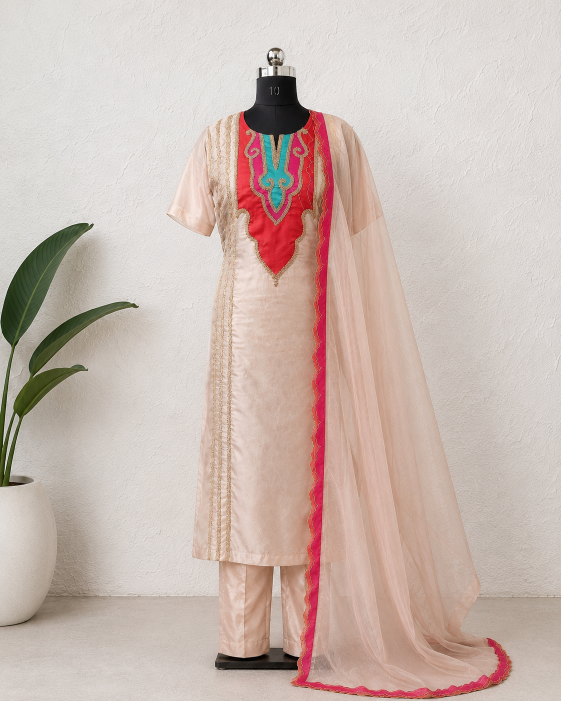 Noor-E-Rang Embroidered Kurti Set