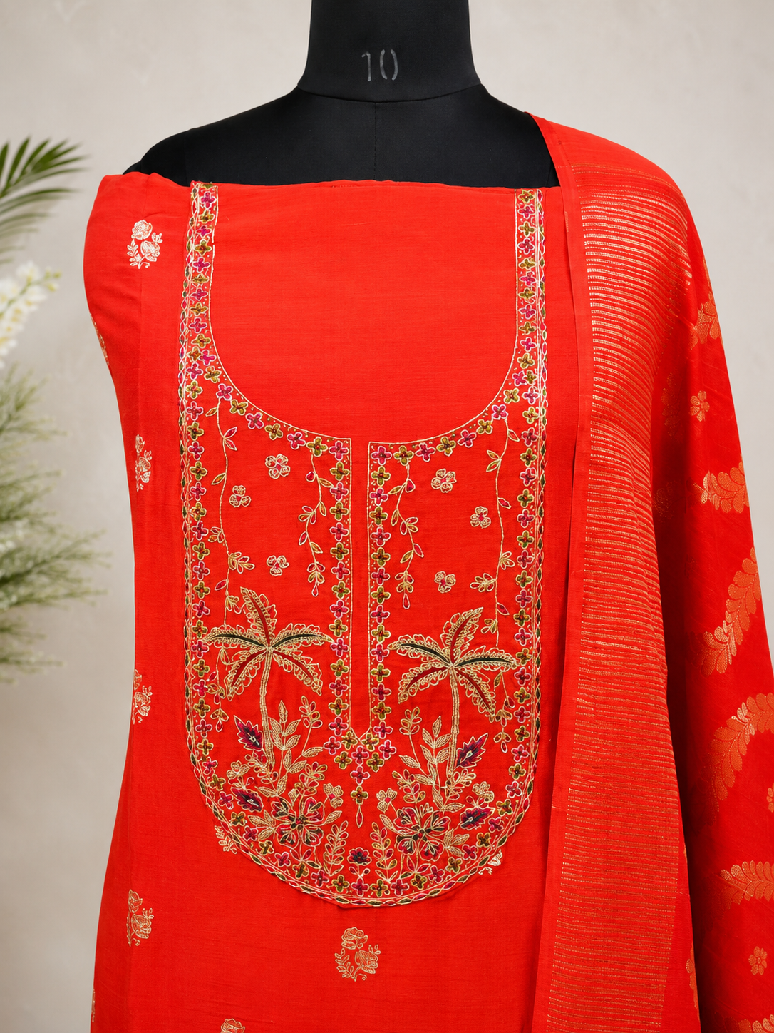Coral Bloom Embroidered Unstiched Kurta Set